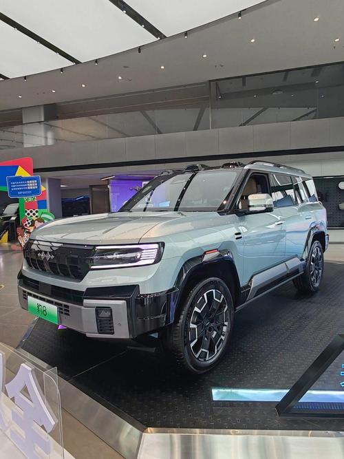 惠州34比亚迪方程豹硬派越野的爆款，英菲尼迪35周年与你共成长